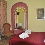 Amico Hotel
